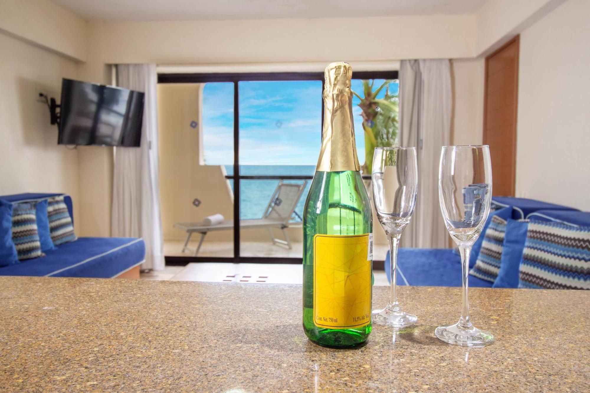 Plaza Pelicanos Grand Beach Resort All Inclusive Puerto Vallarta Esterno foto